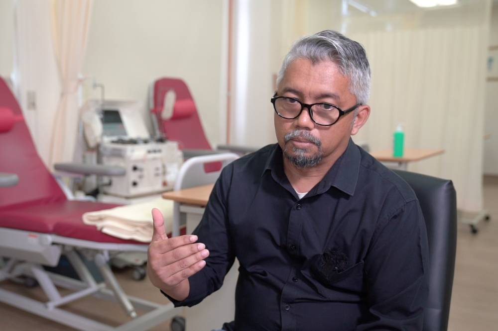 Meet The Malaysian Man Who’s Donated Blood More Times Than He Can Remember — And He’s Not Done Yet